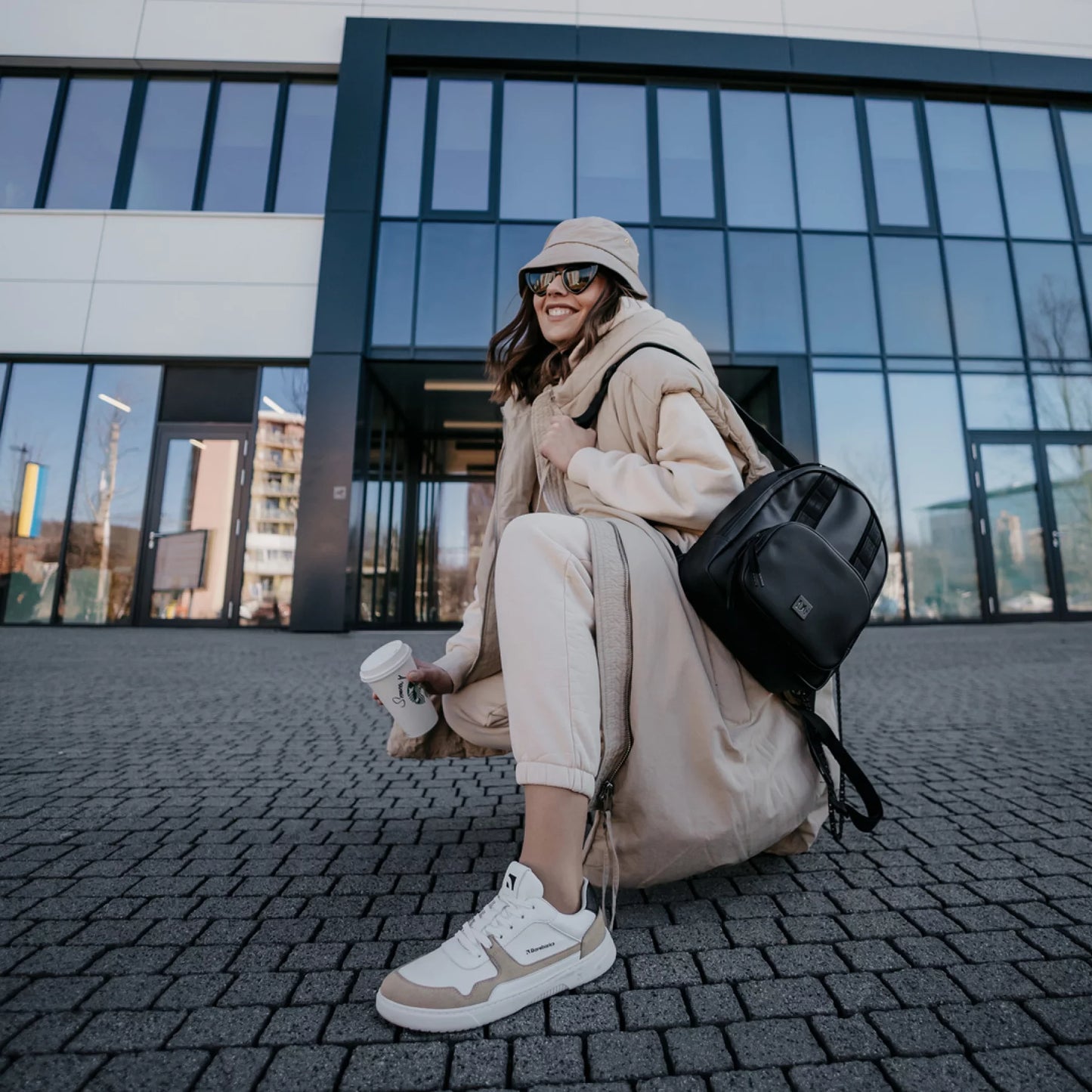 Zing - White & Beige