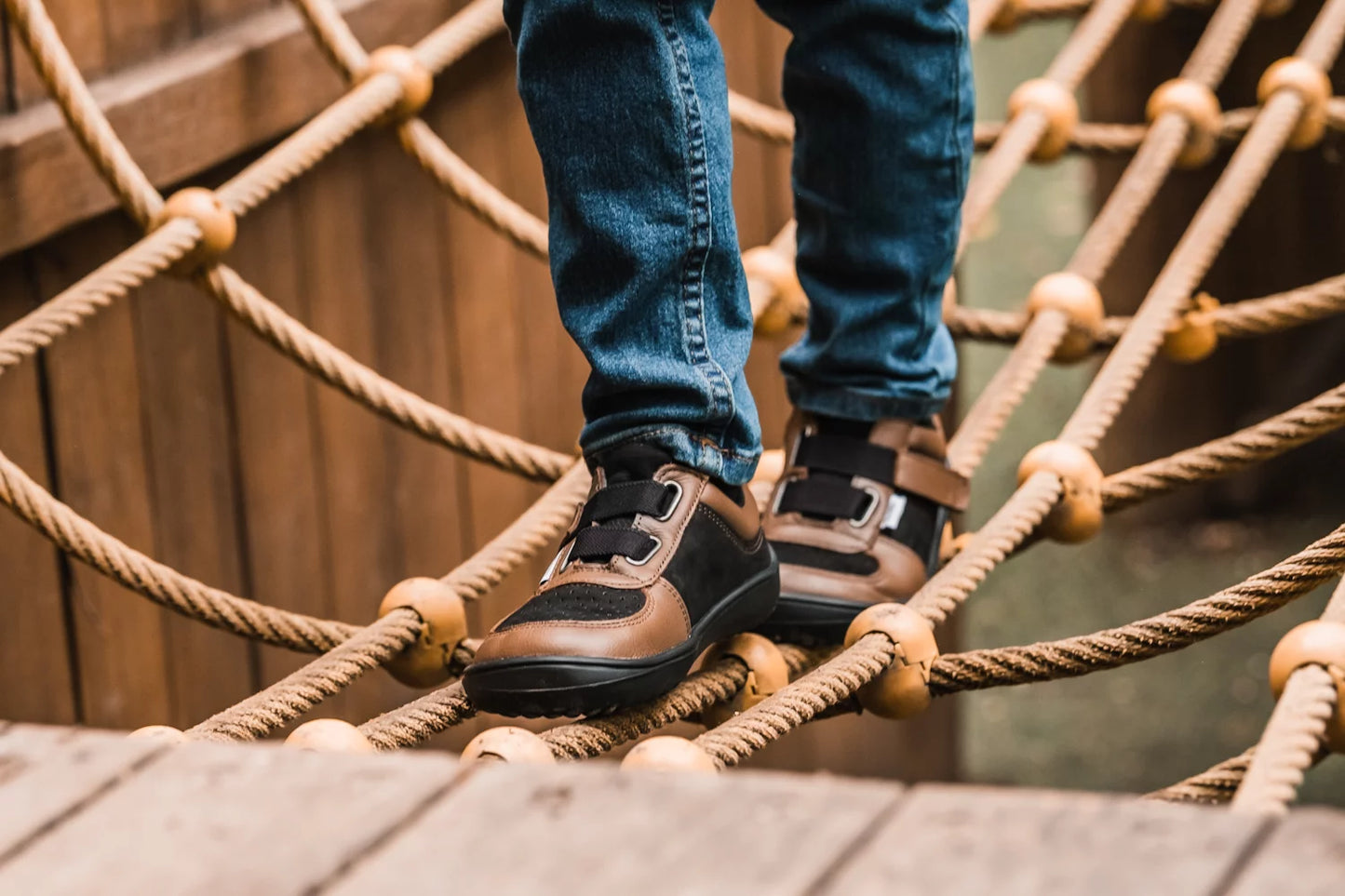 Fluide pour chaussures pieds nus pour enfants - Marron et noir