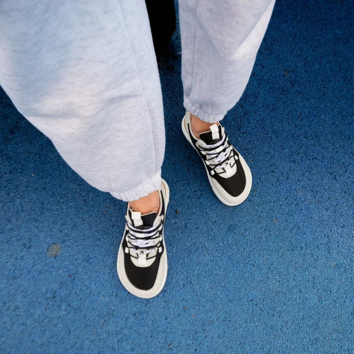 Chaussure pieds nus Sneaker Revive - Gris Clair &amp; Noir 