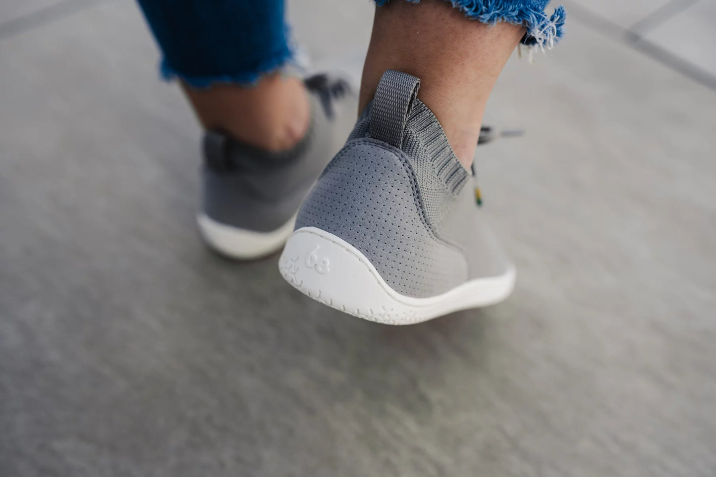 Barfuß Sneakers Stride - Grey & White
