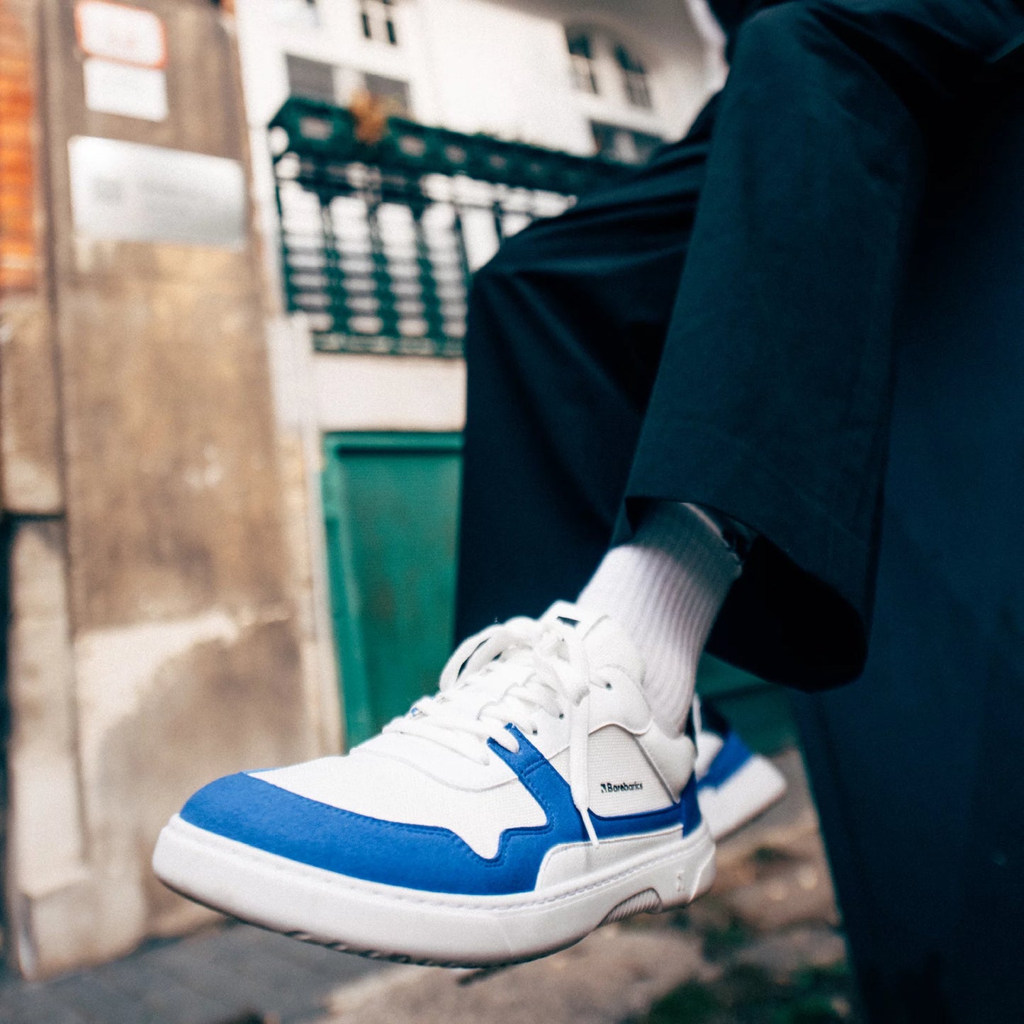 Zing - White & Blue